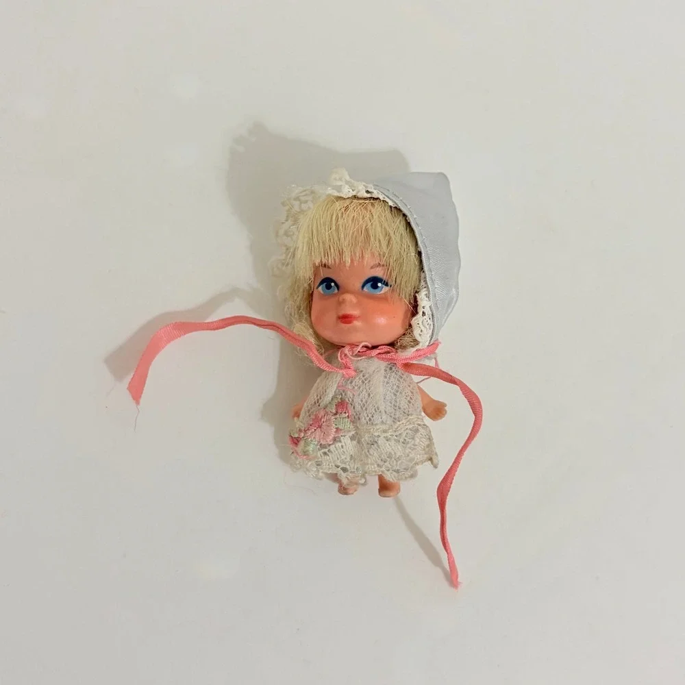 Vintage Mattel LIDDLE KIDDLES Larky Locket 3539 Lucky Locket Doll Bonnet 1967
